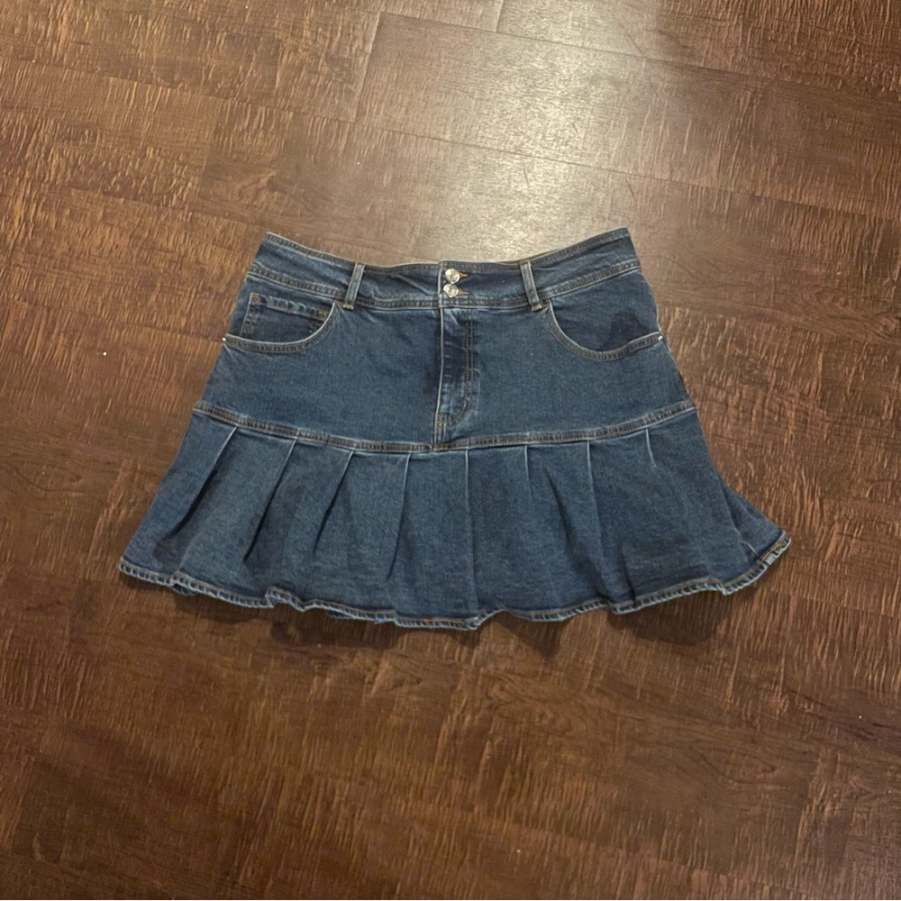 Dark wash pleated womens denim mini mini skirt